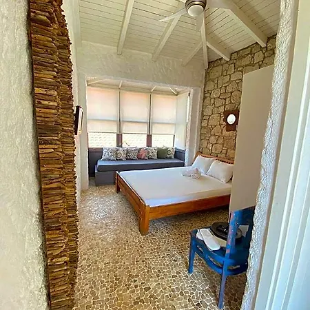 Ala Alacati Hotel 3*